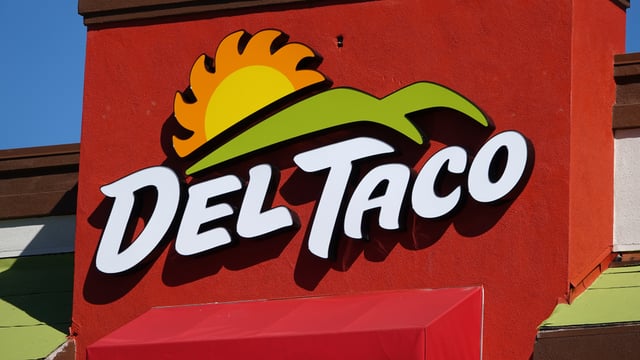 Jack in the Box to close 'underperforming' stores; eyes sale of Del Taco