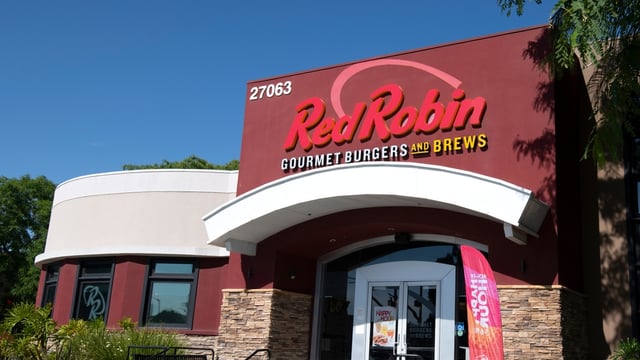 Red Robin names new CEO