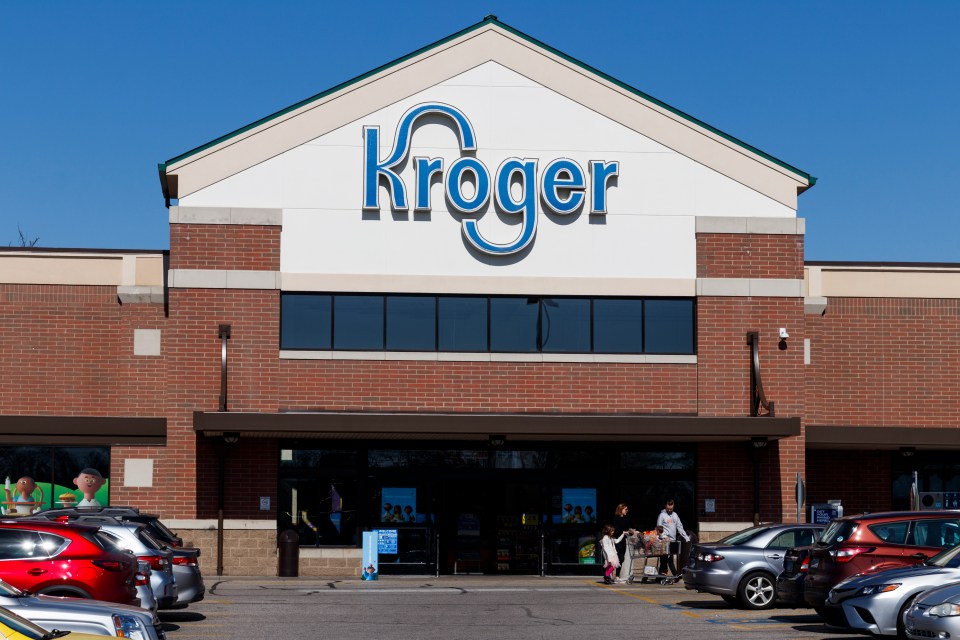 Kroger supermarket exterior.