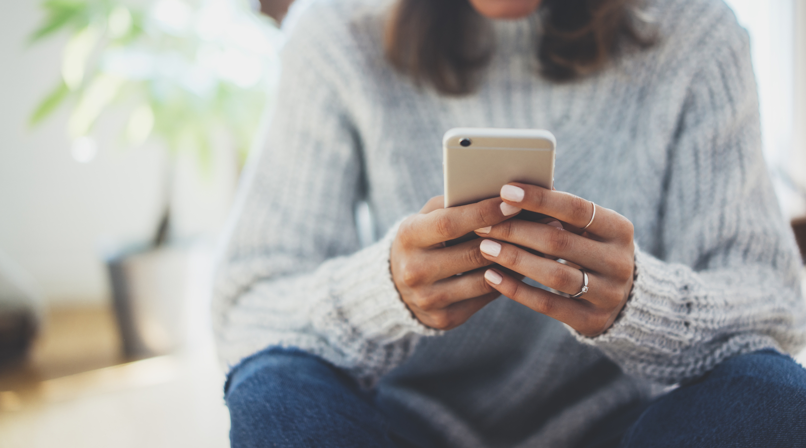7 On Your side has tips on how to spot online fraud, text scams