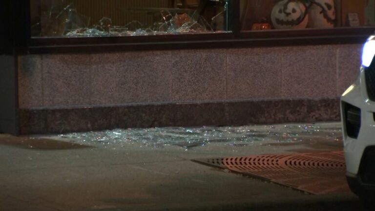 19999549_103026-wls-lp-att-break-in-630avo-vid.jpg